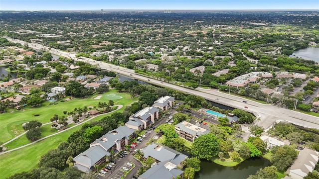 121 SW 96th Ter 205, Plantation, FL 33324