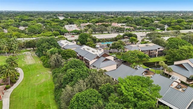 121 SW 96th Ter 205, Plantation, FL 33324