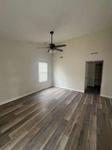 300 Macgregor Drive, Summerville, SC 29486