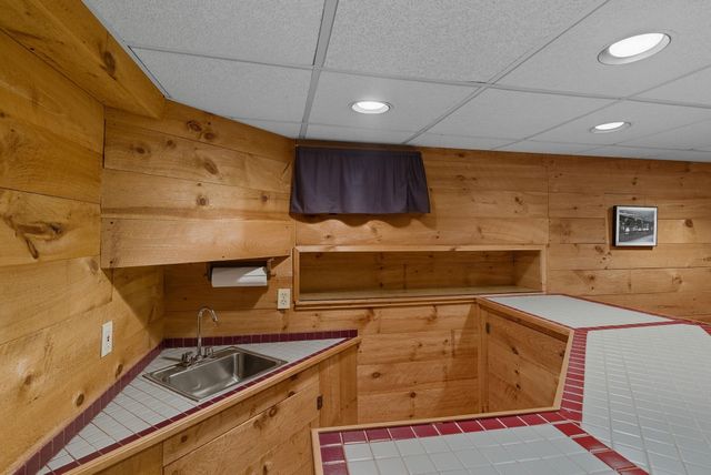 7 Camelot Road, Windham, NH 03087