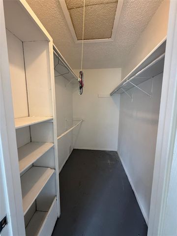 6715 Woodhue DR, Austin, TX 78745