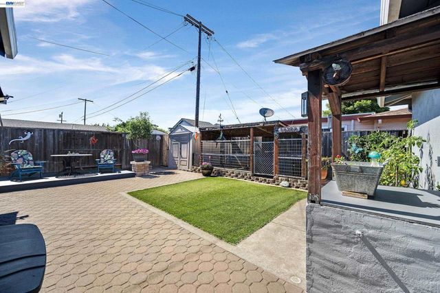 25483 Lindenwood Way, Hayward, CA 94545