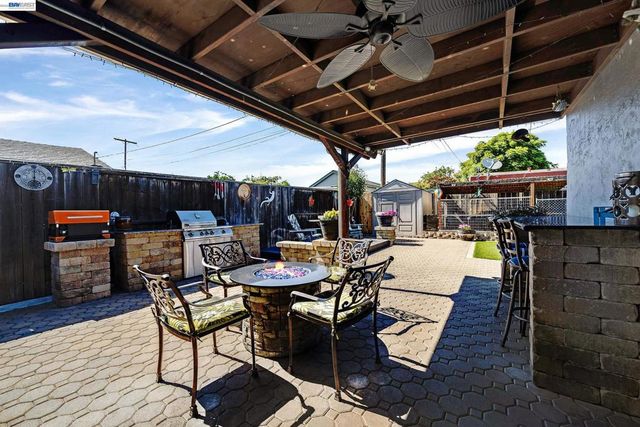 25483 Lindenwood Way, Hayward, CA 94545