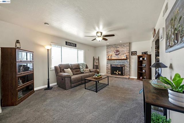 25483 Lindenwood Way, Hayward, CA 94545