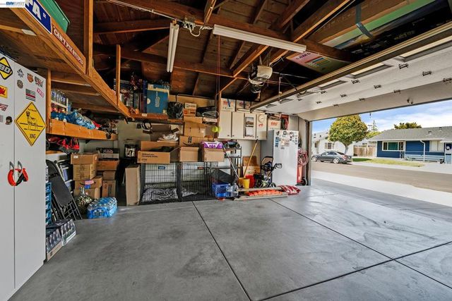 25483 Lindenwood Way, Hayward, CA 94545
