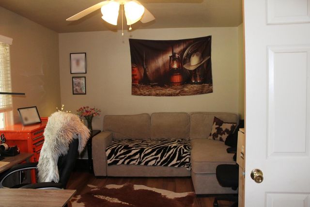 2307 N Hayes Avenue, Fresno, CA 93723