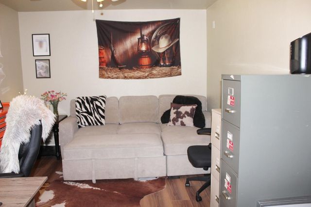 2307 N Hayes Avenue, Fresno, CA 93723