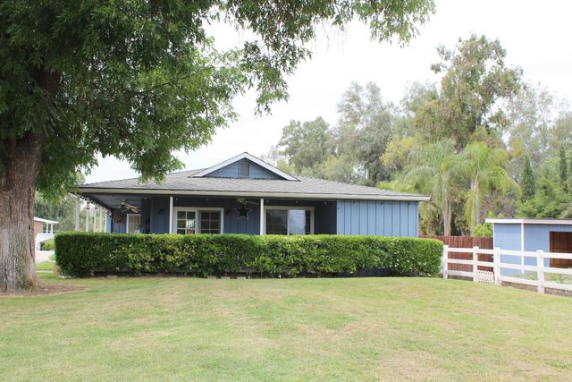 2307 N Hayes Avenue, Fresno, CA 93723