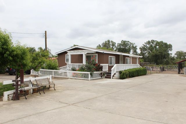 2307 N Hayes Avenue, Fresno, CA 93723