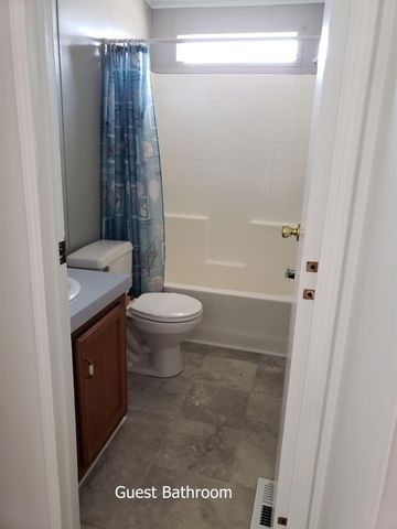 2307 N Hayes Avenue, Fresno, CA 93723