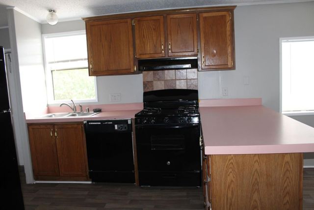 2307 N Hayes Avenue, Fresno, CA 93723