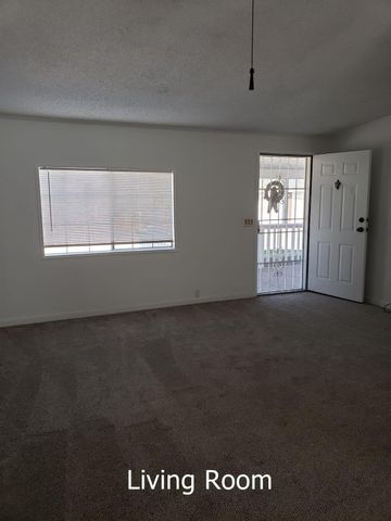 2307 N Hayes Avenue, Fresno, CA 93723
