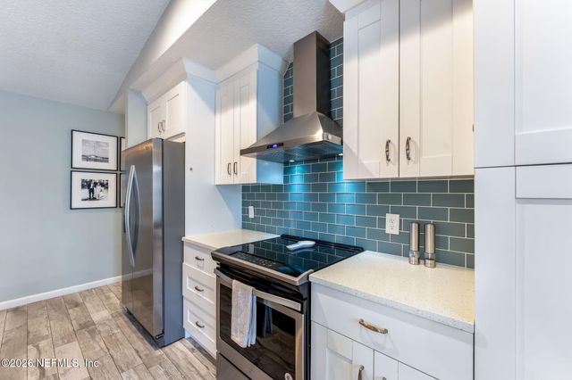 1170 19TH Street N, Jacksonville Beach, FL 32250