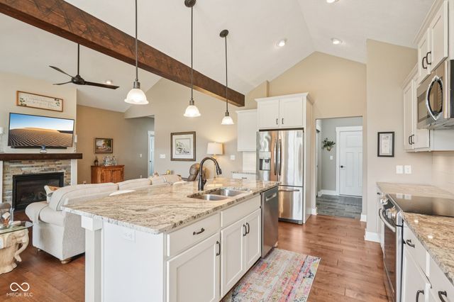 1569 Leisure Way, Greenfield, IN 46140