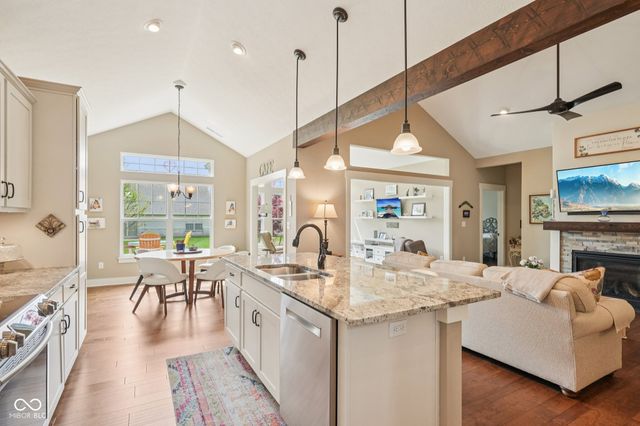 1569 Leisure Way, Greenfield, IN 46140