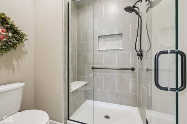 1569 Leisure Way, Greenfield, IN 46140