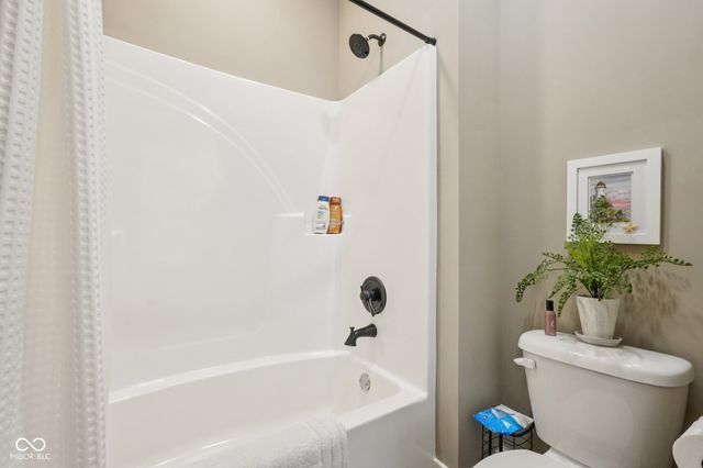 1569 Leisure Way, Greenfield, IN 46140