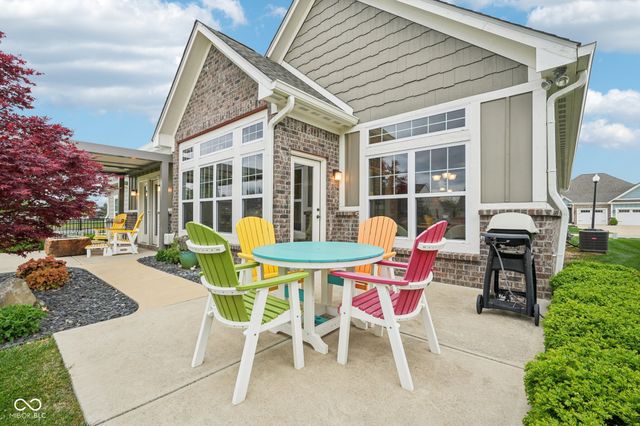 1569 Leisure Way, Greenfield, IN 46140