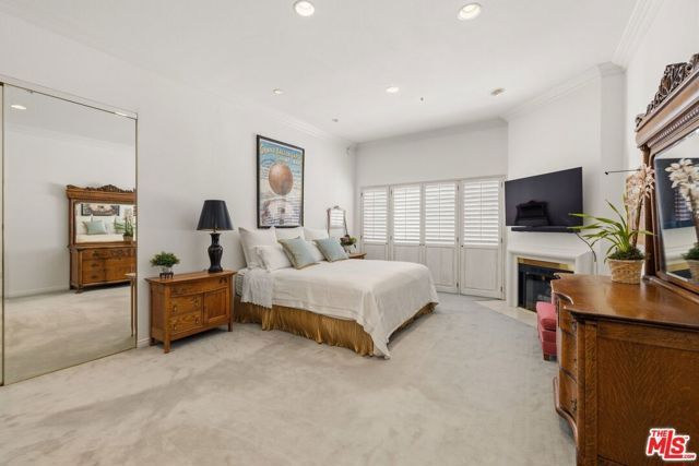 4235 Mary Ellen Avenue 303, Los Angeles, CA 91604