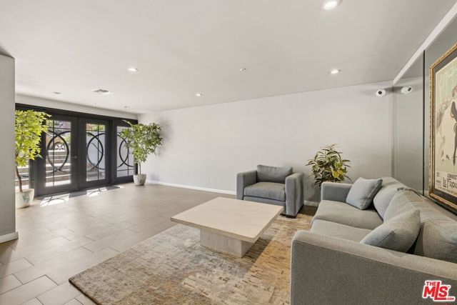 4235 Mary Ellen Avenue 303, Los Angeles, CA 91604
