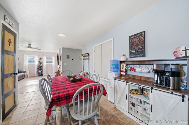 1643 S Oak Avenue, Bartlesville, OK 74003