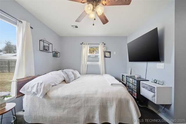 1643 S Oak Avenue, Bartlesville, OK 74003