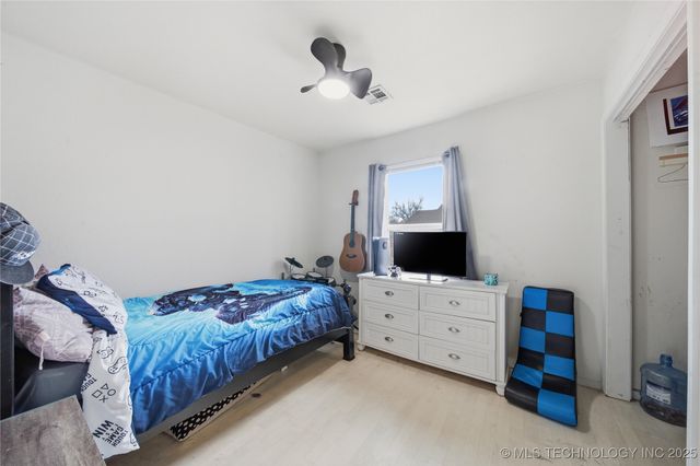 1643 S Oak Avenue, Bartlesville, OK 74003