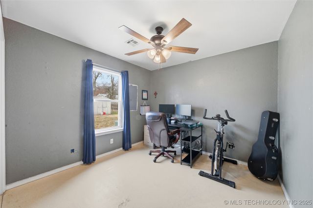 1643 S Oak Avenue, Bartlesville, OK 74003