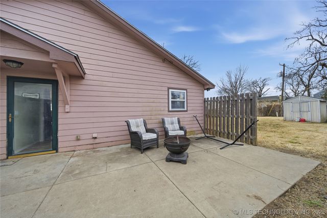1643 S Oak Avenue, Bartlesville, OK 74003