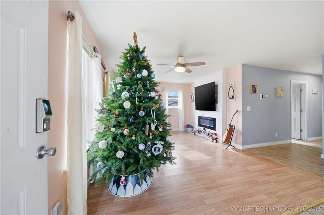 1643 S Oak Avenue, Bartlesville, OK 74003