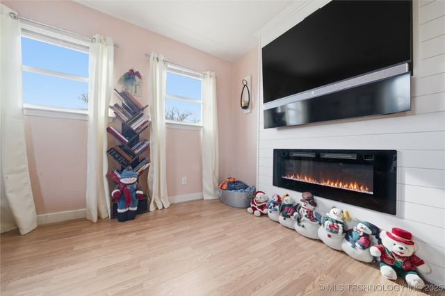 1643 S Oak Avenue, Bartlesville, OK 74003