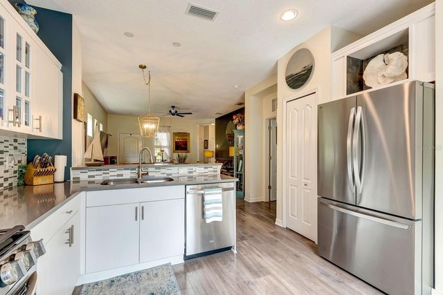 5007 BOSTON COMMON GLEN, Bradenton, FL 34211