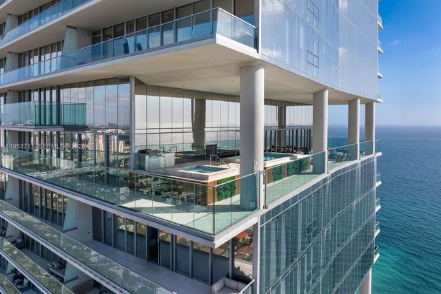 18501 Collins Avenue 3704, Sunny Isles Beach, FL 33160