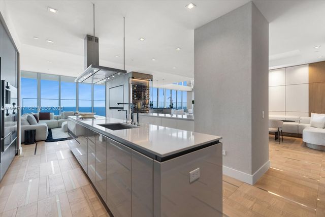 18501 Collins Avenue 3704, Sunny Isles Beach, FL 33160