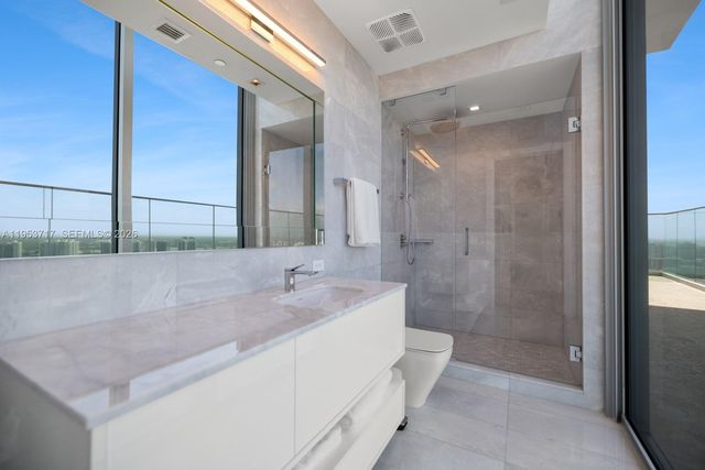 18501 Collins Avenue 3704, Sunny Isles Beach, FL 33160