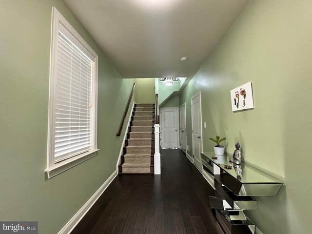 22611 WINDSOR LOCKS SQ, Ashburn, VA 20148
