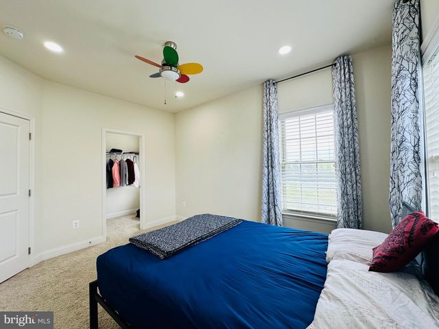 22611 WINDSOR LOCKS SQ, Ashburn, VA 20148