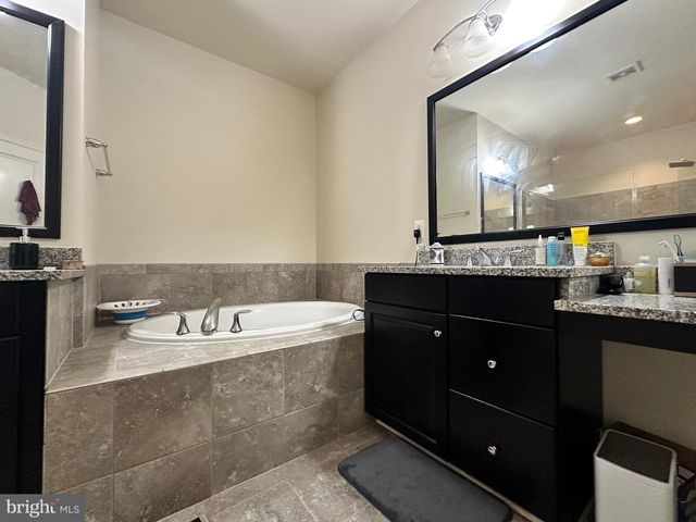 22611 WINDSOR LOCKS SQ, Ashburn, VA 20148