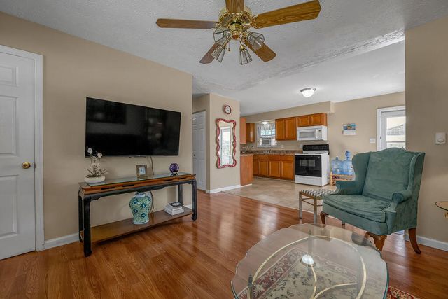 1312 Jannelle Court, Lexington, KY 40517