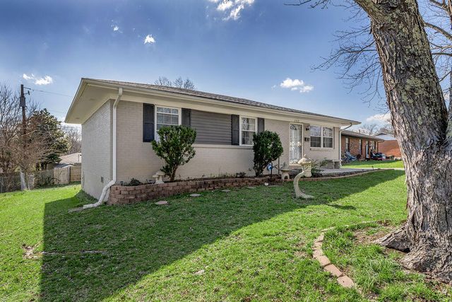 1312 Jannelle Court, Lexington, KY 40517