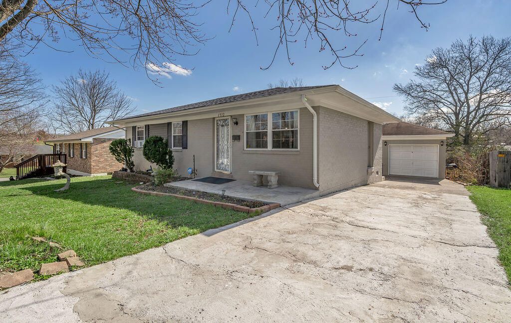 1312 Jannelle Court, Lexington, KY 40517