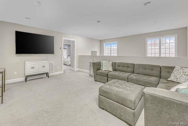 9 Westminster Way, Pomona, NY 10970