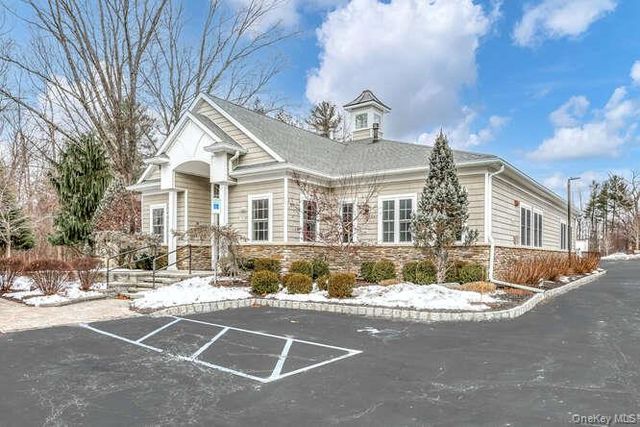 9 Westminster Way, Pomona, NY 10970