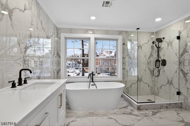 105 Woodfern Rd, Branchburg Twp., NJ 08853