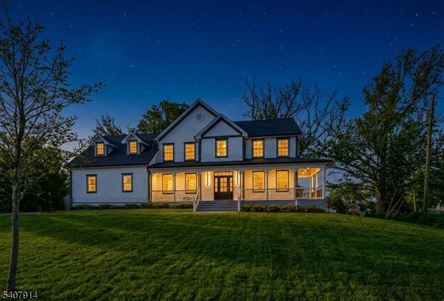 105 Woodfern Rd, Branchburg Twp., NJ 08853