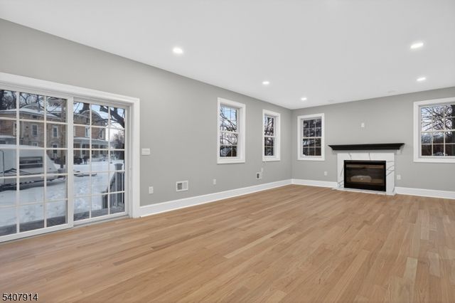 105 Woodfern Rd, Branchburg Twp., NJ 08853