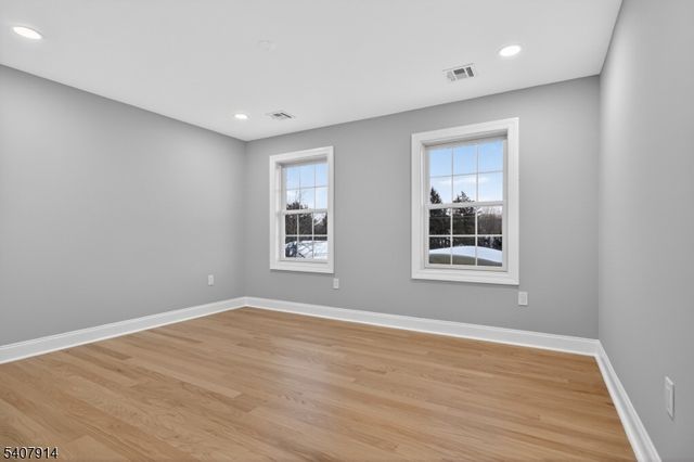 105 Woodfern Rd, Branchburg Twp., NJ 08853