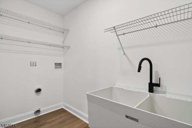 105 Woodfern Rd, Branchburg Twp., NJ 08853