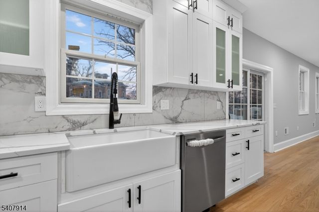 105 Woodfern Rd, Branchburg Twp., NJ 08853