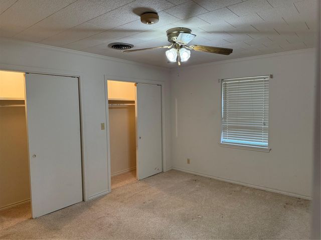 285 Meadowview Drive, El Campo, TX 77437